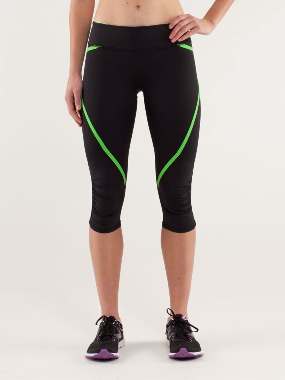 Lululemon Run Pace Crop Leggings Black Ocean Stripe Frond Green 6